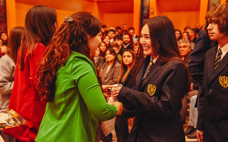 Generación 2026 vive emotiva ceremonia de Cambio de Corbatas e Insignias